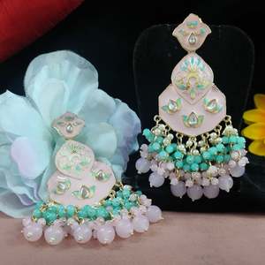 Boucles d'oreilles Meenakari et Kundan colorées royales de qualité supérieure Bijoux ethniques classiques pour les mariées, vêtements de fête et événements culturels - Product Image 3