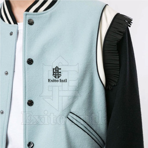 เสื้อแจ็คเก็ตเลตเตอร์แมนสไตล์ไฮสตรีทสำหรับผู้ชาย ดีไซน์โดดเด่น คอตั้ง ระบายอากาศได้ดี แห้งเร็ว ปรับแต่งได้ คุณภาพเยี่ยม แฟชั่นใหม่ - Product Image 6