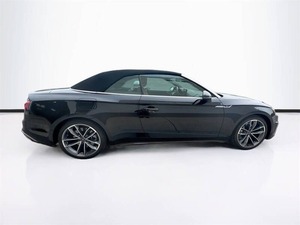 สร้างสรรค์อย่างพิถีพิถันตามมาตรฐานปี 2024 ออดี้ เอ5 ควอตโตร พรีเมียม พลัส 45 ทีเอฟเอสไอ - Product Image 4