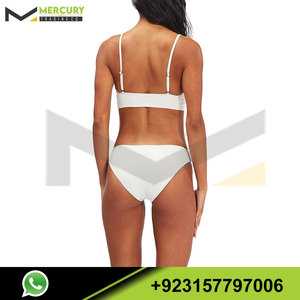 Bas de bikini Lowrider classique pour femmes maillot de bain Sexy de couleur unie pour femmes ensemble de bikini blanc idéal pour les sports de plage - Product Image 2