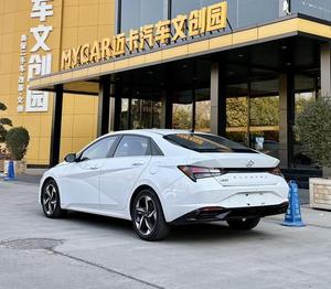 Nouvelles arrivées : Hyundai Elantra d'occasion, berline sport automatique essence, voitures d'occasion à vendre - Product Image 5