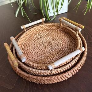 Bandeja redonda oriental de ratán con asas - Product Image 6