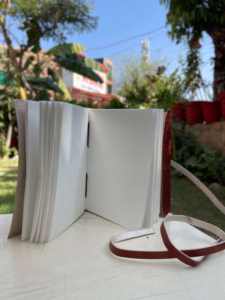 Journal en cuir vintage bohème avec gaufrage attrape-rêves, carnet écologique artisanal, cadeau idéal pour les artistes et les écrivains - Product Image 5