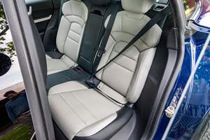 PO RSCHE TAYCAN 2021 d'occasion, conduite à gauche/droite - Product Image 2