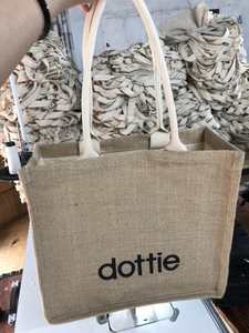 กระเป๋าชายหาดผ้าปอกระเจาพิมพ์ลายตัวอักษรอ้างราคาถูกดีไซน์ล่าสุดจากโรงงานเวียดนาม - Product Image 4