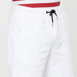 Pantalones cortos de entrenamiento personalizados de alta calidad para hombre con cintura elástica Patrón sólido y estilo casual que ofrece servicio OEM de impresión de logotipo - Product Image 6