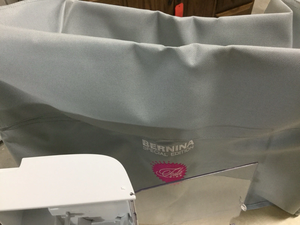 Máquina de Coser, Acolchar y Bordar B-E-R-N-I-N-A B 570 Q-E T-u-l-a Rosa con B-S-R - Product Image 3