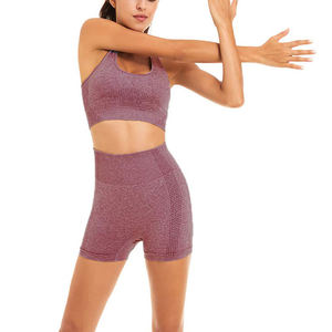 Conjunto de sujetador y pantalones cortos de yoga para mujer de talla grande al por mayor con logotipo de cinturón frontal, ropa de entrenamiento deportiva de 2 piezas ecológica de secado rápido - Product Image 6