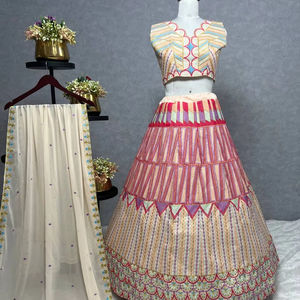 Designer Lehenga-Choli Avec Dupatta Avec Fil Lourd Travail - Product Image 1