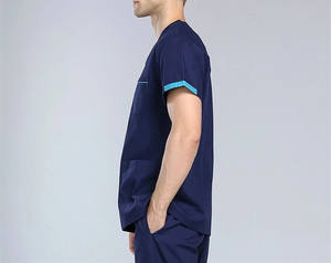 Costumes de gommage en coton/polyester et élasthanne Vente en gros Costumes de gommage confortables médicaux Uniformes hospitaliers de haute qualité Gommage pour infirmières - Product Image 4
