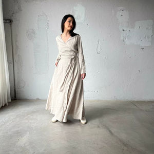 Robe caftan en lin beige naturel Robe à manches longues enveloppante Robe en lin quotidienne décontractée avec doublure en coton et ceinture imprimée - Product Image 1