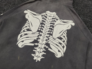 Sweat-shirt d'Halloween personnalisé à imprimé squelette fissuré et lavé à l'acide pour hommes Sweat-shirt à col rond en coton Boxy Sweat à capuche vintage de haute qualité - Product Image 5