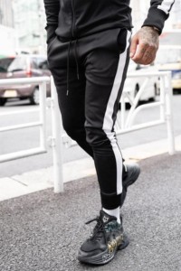 Último diseño Chándales Ropa deportiva de alta calidad Jogging Conjunto de dos piezas Chándal informal para hombres - Product Image 5