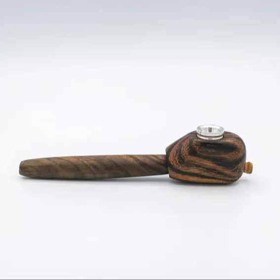 Arab Smoke Pipe: Traditional Design & Modern Use