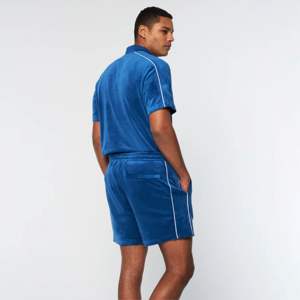 Short en velours élégant pour hommes-Sensation luxueuse, coupe confortable, idéal pour les vêtements décontractés et de salon - Product Image 6