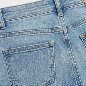 Jeans évasés à taille haute pour femmes, design perforé délavé, mode polyvalente de rue, pantalon en denim à jambe large et mince, plat - Product Image 5