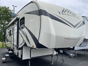 Caravana de Lujo Usada St-a-r-c-r-a-f-t T-e-l-l-u-r-i-d-e 250R-E-S 2019 - Product Image 4
