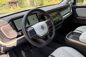Ed-ition Dual-Motor AWD usado en buen estado - Product Image 5