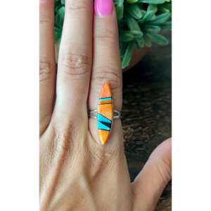 Anillo Artesanal Navajo, Coleccionable, con Incrustaciones de Piedras Variadas y Plata de Ley, Talla 5.25 - Product Image 2