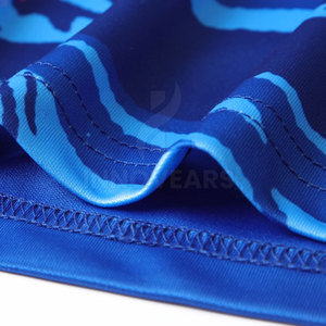 ยูนิฟอร์มฟุตบอลดีไซน์ใหม่บริการฝึกอบรม OEM - Product Image 4