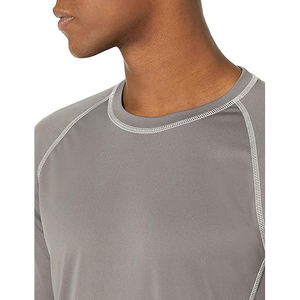 Rashguard athlétique anti-UV à séchage rapide en tissu UPF pour la protection pendant la natation, le surf et l'entraînement en piscine - Product Image 3