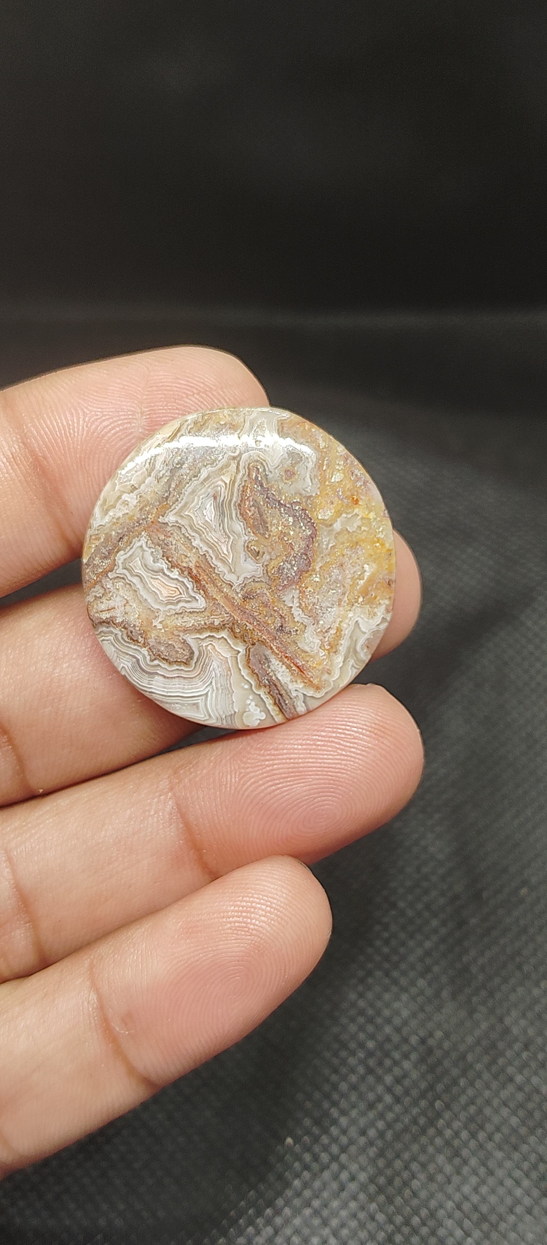 สีน้ำตาล