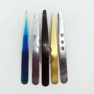 Pinzas para Cejas Recién Llegadas, Disponibles en Dorado, Plateado y Negro, Pinzas con Logotipo Personalizado, Alta Demanda, Mejor Precio - Product Image 2
