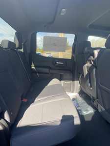 Chevrolet Silverado Trail Boss High Country Z71 2025 Usado, 6.2 V8, 4x4, 426HP, SUV, Transmisión Automática - Product Image 2