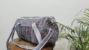 กระเป๋าดัฟเฟิลกระเป๋าผ้าฝ้ายพิมพ์ลายดอกไม้สีเทาถอดเข็มขัดยาวแบบถอดออกได้พิมพ์ด้วยมือซิปขนาดใหญ่จุได้ - Product Image 3