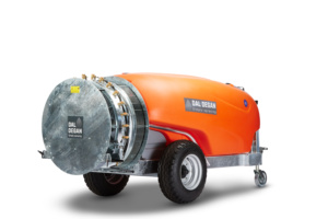 Nueva Bomba De platino atomizadora arrastrada de 600 L de alta calidad de fabricación italiana para huertos de pulverización química de alta productividad - Product Image 2