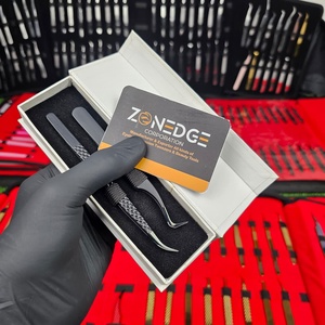 Extensions de cils de qualité supérieure Pince à épiler à pointe en fibre Acier durable Poudre noire brillante enduite par Zonedge - Product Image 4