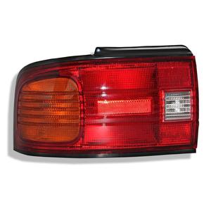 Mazda 323 berlina 1990-1995 lampada di arresto sinistra - Product Image 1