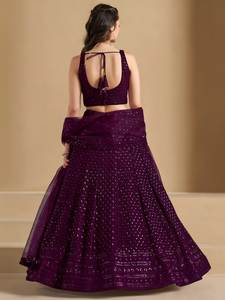 Lehenga Choli Tradicional de Georgette Más Vendido, con Bordado Pesado de Resham y Lentejuelas, de Secado Rápido, Ideal para Fiestas y Ocasiones Festivas - Product Image 2