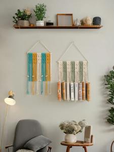 Porte-livre en macramé coloré à suspendre au mur pour une décoration intérieure élégante, salon, chambre à coucher et affichage intérieur créatif en provenance d'Inde - Product Image 4