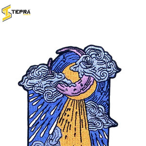 Parche bordado de PVC con forma de flor de Color de contraste tejido 3D personalizado de alta calidad, logotipos de ropa deportiva de fieltro para sombreros - Product Image 4