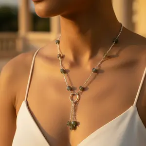 Collar de Plata 925 con Labradorita para Mujer, Patrón Geométrico, Rodio, Oro Rosa de 14K, Platino, con Gema de Moissanita - Product Image 1