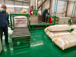 <span class=keywords><strong>Laine</strong></span> <span class=keywords><strong>de</strong></span> <span class=keywords><strong>roche</strong></span> industrielle économique, feuille carrée <span class=keywords><strong>de</strong></span> 100 mm d'épaisseur, isolation murale extérieure, structure en acier, écologique, résistante au feu - Product Image 2