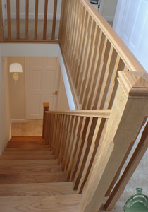 Precio competitivo balaustre de madera o piquete de husillo Avon husillo álamo blanco imprimado piezas de escalera Bacony barandilla escalera - Product Image 6