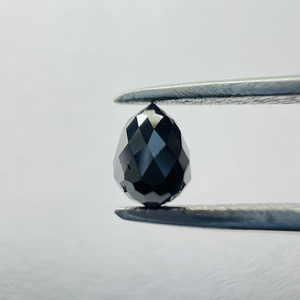 Piedra Suelta Briolette Cultivada en Laboratorio con Claridad VVS2 para Creación de Joyería, Ofrece Apariencia Limpia y Excelente Brillo Premium - Product Image 1