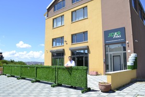 Turkish-Made Green <strong>Boxwood</strong> Artificial Hedge Panels Easy Privacy Cover for Villas for Outdoor Grass Fence