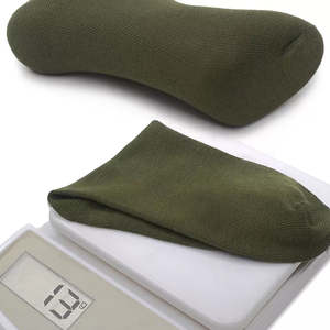 ถุงเท้าผู้ชายแฟชั่นลำลอง คุณภาพสูง สวมใส่สบาย ผลิตจากผ้าสแปนเด็กซ์/โพลีเอสเตอร์  ออกแบบโลโก้ได้ตามต้องการ ลายแจ็คการ์ด สำหรับฤดูใบไม้ร่วง ป้องกันการเปรอะเปื้อน ขายส่ง - Product Image 3