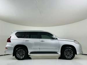 L_ex_us G X 460 AWD 2019 / Disponible para la venta con bajo kilometraje / Motor de gasolina, coche usado en buen estado y sin accidentes ni problemas. - Product Image 4