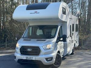 Autocaravana de Lujo Autopropulsada 4x4, Construcción de Aluminio, Capacidad para 4-6 Personas, Carga Útil de 3600 kg, Euro 6 - Product Image 4