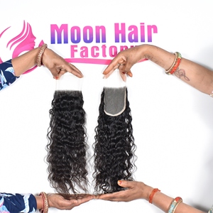 Extensions bouclées indiennes de fermeture de produit en gros de qualité d'exportation 4*4 Texture soyeuse douce longue pour les cheveux humains disponibles à la vente - Product Image 3