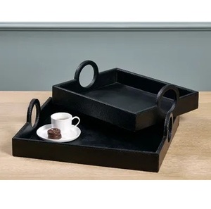 Plateau de service noir en métal de fer attrayant avec poignée en bois forme rectangulaire pour la maison et l'hôtel plateaux de service de table pour aliments et boissons - Product Image 6
