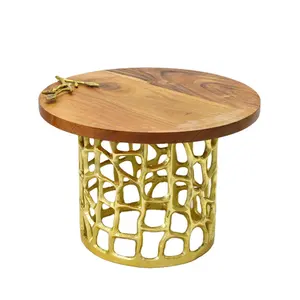 Aluminum Gold Plated Royal Luxuries Look Fancy Cake Stand with Perforated Metal Base Stand High Quality Cake Stand