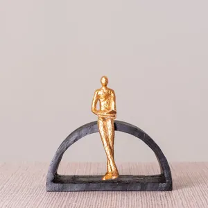 Sculpture circulaire en métal en aluminium de conception classique pour la prime de décoration de table de maison et de bureau - Product Image 6