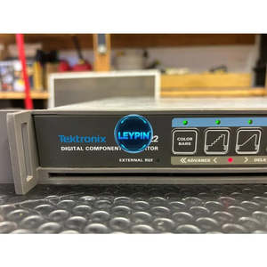 เท็กทรอนิกซ์ TSG-422 เครื่องกำเนิดสัญญาณดิจิตอลแบบคอมโพเนนท์ สไตล์คลื่นทันสมัย - Product Image 1