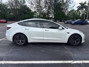 Tesla Model 3 Long Range d'occasion à bas prix, modèle 2023, à vendre - Product Image 5