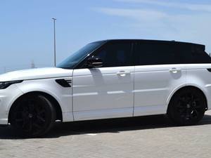 SUV Usado Barato 2022 con Asientos de Cuero, Techo Panorámico, Caja de Cambios Automática, Tracción en las Cuatro Ruedas, Volante a la Izquierda - Product Image 2